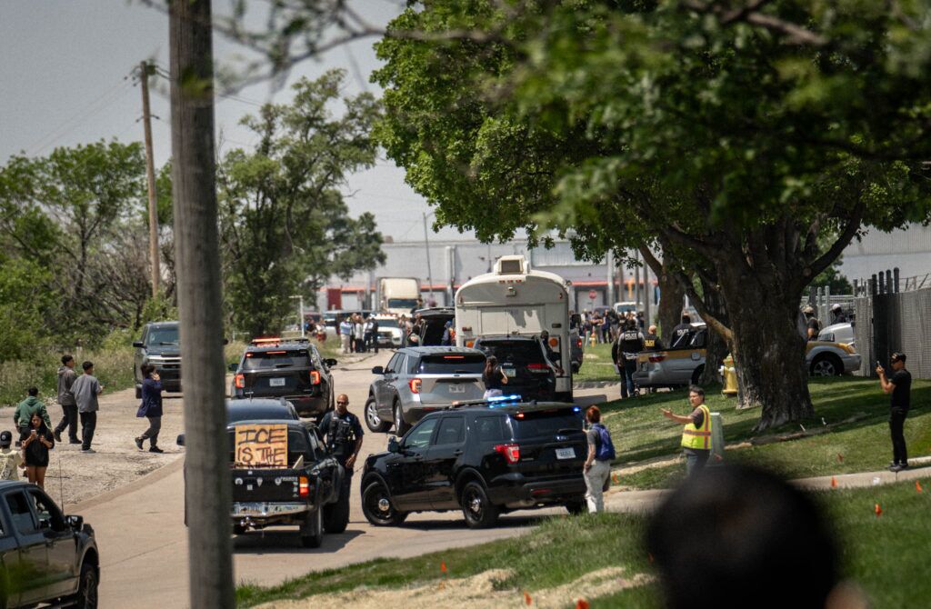 Law enforcement raided the Glenn Valley Foods plant in Omaha on June 10. Along with U.S. Immigration and Customs Enforcement, the FBI, the Drug Enforcement Administration and the U.S. Marshals Service also participated in the sweep.<br />(Abiola Kosoko / Flatwater Free Press)
