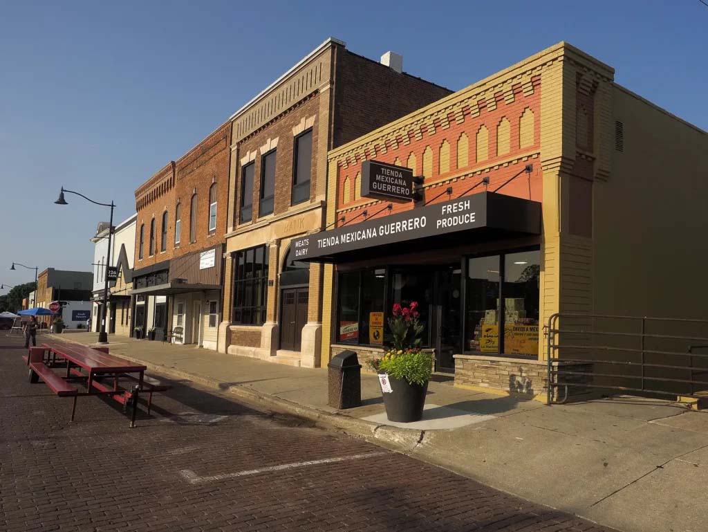Tienda Mexicana Guerrero and other storefronts along Wakefield’s Main Street.<br />(Jerry L Mennenga / Flatwater Free Press)