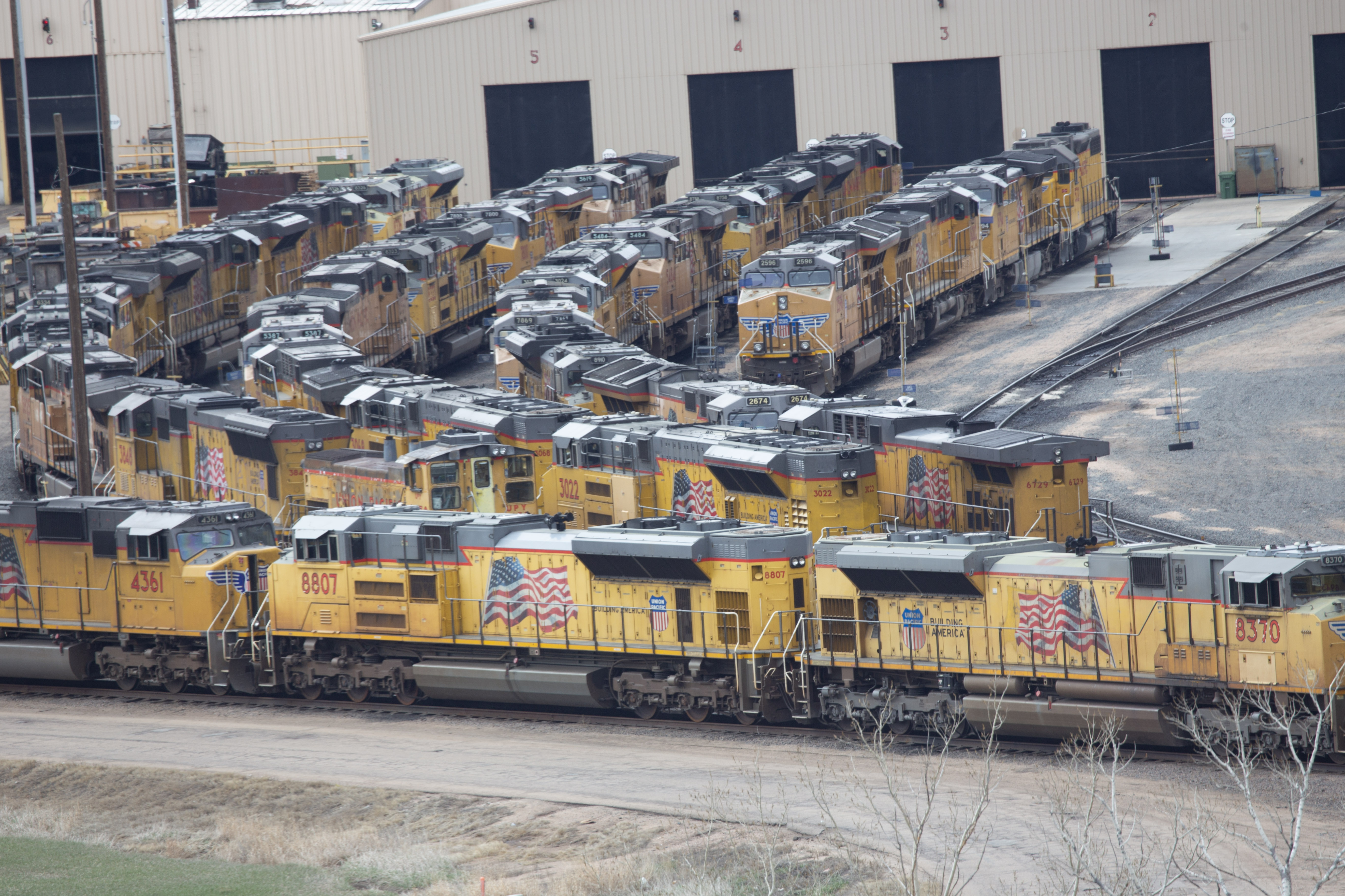 Union Pacific’s Bailey Yard in North Platte, the largest rail yard in the world, handles roughly 14,000 rail cars every day. The railroad company, which is headquartered in Omaha, is already one of the country’s largest. Now, Union Pacific is seeking a merger that would give it control of more than 40% of rail freight traffic in the United States.<br />(Christopher Turley / Flatwater Free Press)