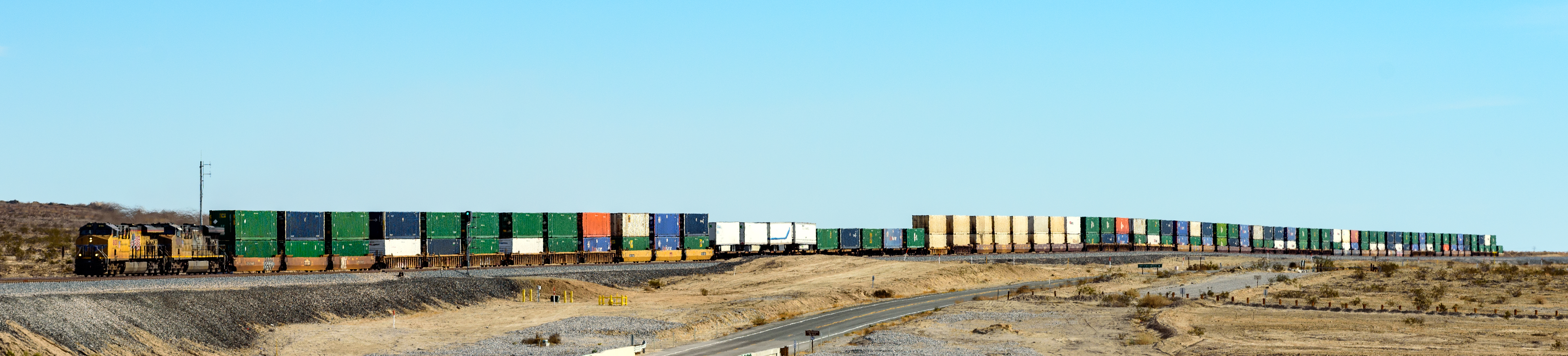 The average freight train is generally over a mile long with 10% of trains being around two miles and 1% being around 3 miles long, according to the Association of American Railroads.<br />(Hit1912 / Shutterstock)