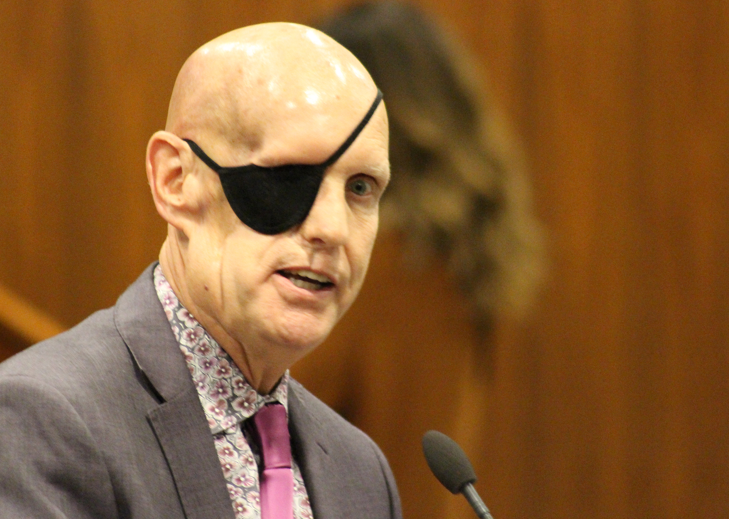 Darren Carlson of Carlson &amp; Burnett delivers remarks during an investiture ceremony in the Legislative Chambers of the Omaha-Douglas County Civic Center on Friday, Jan. 3, 2020. (Photo by Scott Stewart)
