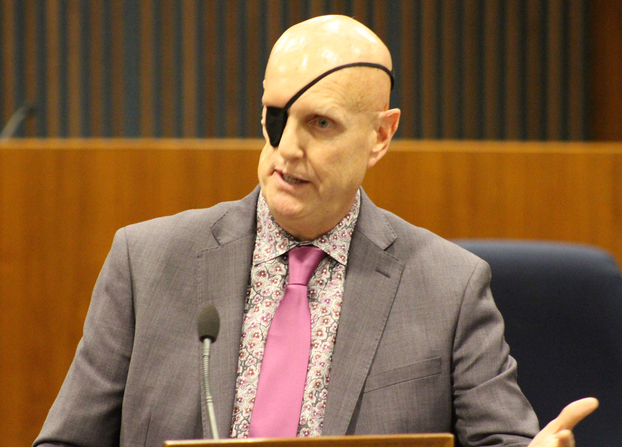 Darren Carlson of Carlson &amp; Burnett delivers remarks during an investiture ceremony in the Legislative Chambers of the Omaha-Douglas County Civic Center on Friday, Jan. 3, 2020. (Photo by Scott Stewart)