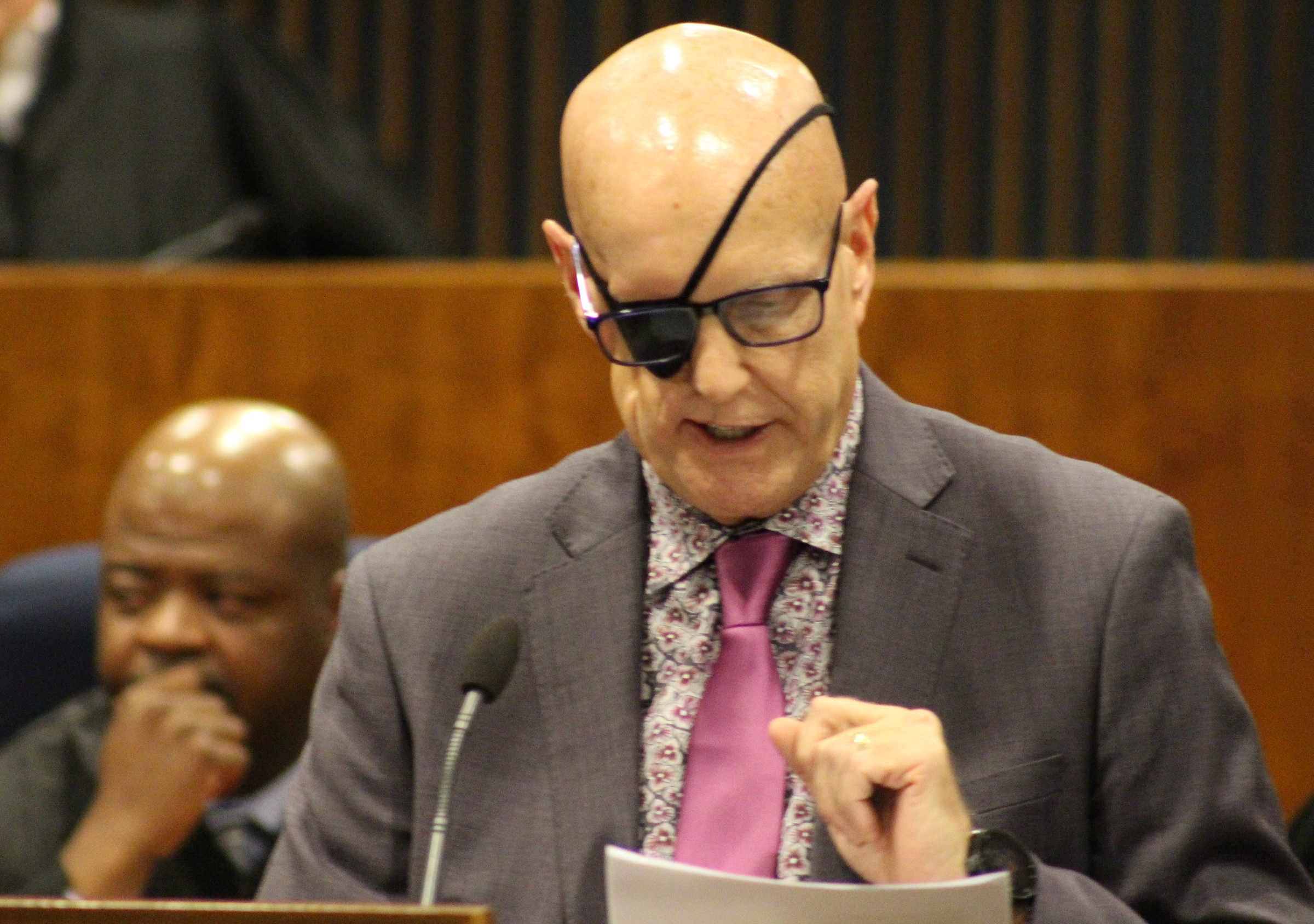 Darren Carlson of Carlson &amp; Burnett delivers remarks during an investiture ceremony in the Legislative Chambers of the Omaha-Douglas County Civic Center on Friday, Jan. 3, 2020. (Photo by Scott Stewart)