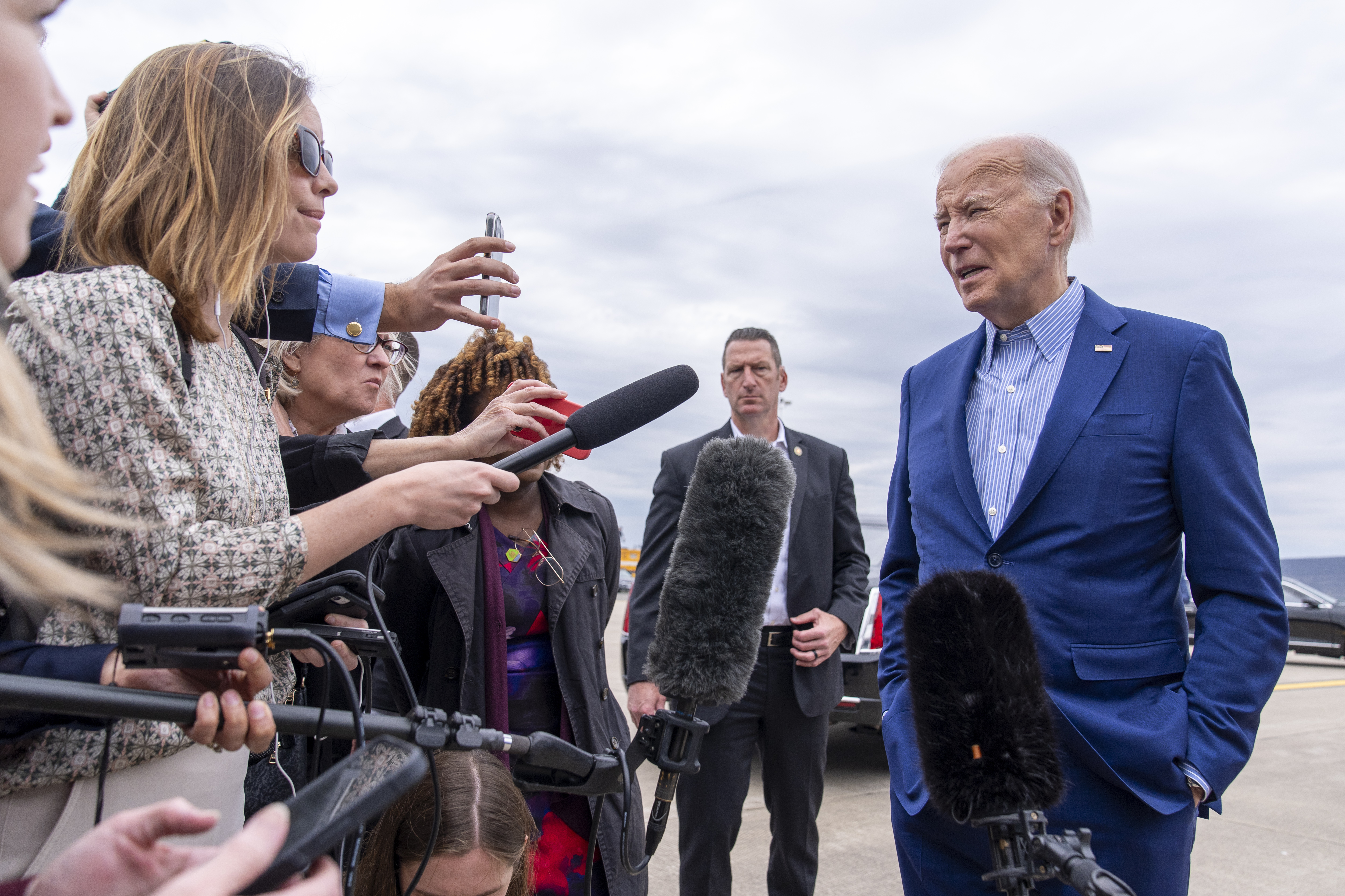 President Joe Biden speaks with reporters as he departs on Air Force One at Wilkes-Barre Scranton International Airport, Wednesday, April 17, 2024, in Scranton, Pa.<br />(Alex Brandon / AP Photo)