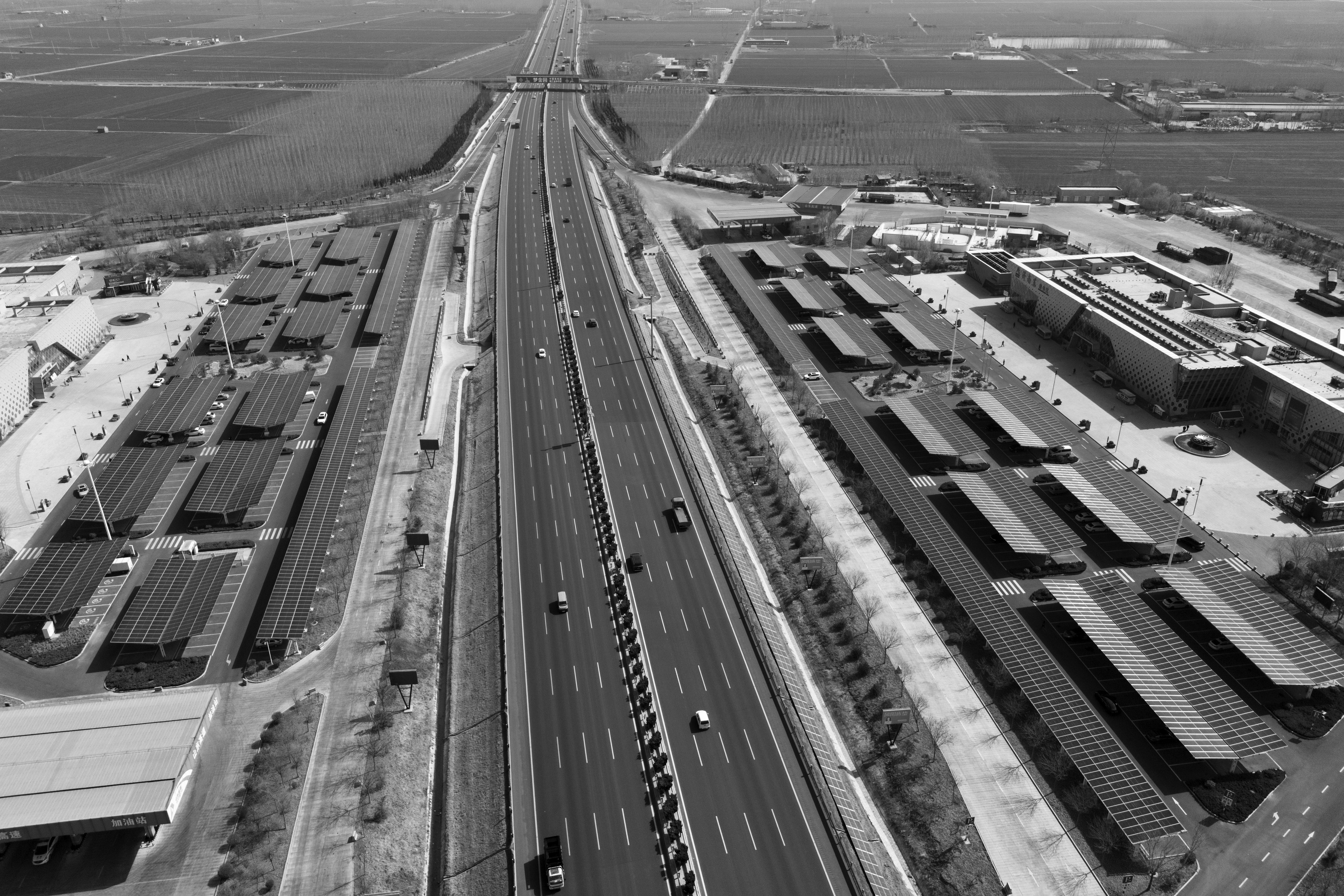 Solar panels power a rest station and provide power for electric vehicles along a highway on the outskirts of Jinan in eastern China&#039;s Shandong province on March 21, 2024.<br />(Ng Han Guan / AP Photo)