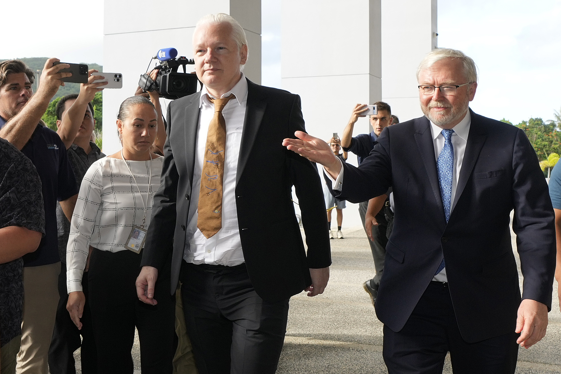 WikiLeaks founder Julian Assange, center, arrives at the United States courthouse where he is expected enter a plea deal in Saipan, Mariana Islands, Wednesday, June 26, 2024.<br />(Eugene Hoshiko / AP Photo)