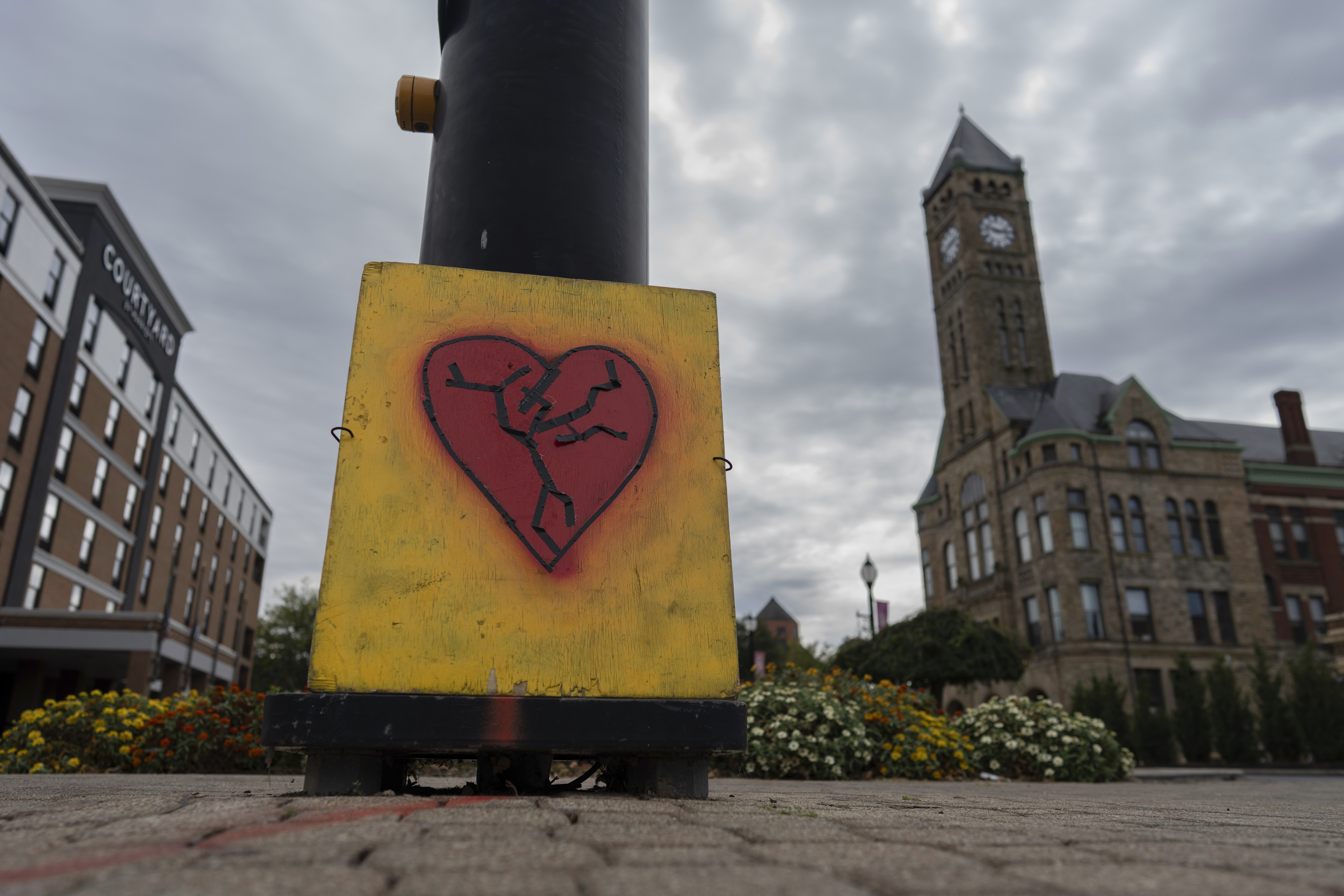 An image of a broken heart is fixed across the street from City Hall with the Heritage Center of Clark County (right) Tuesday, Sept. 17, 2024, in Springfield, Ohio.<br />(Carolyn Kaster / AP Photo)