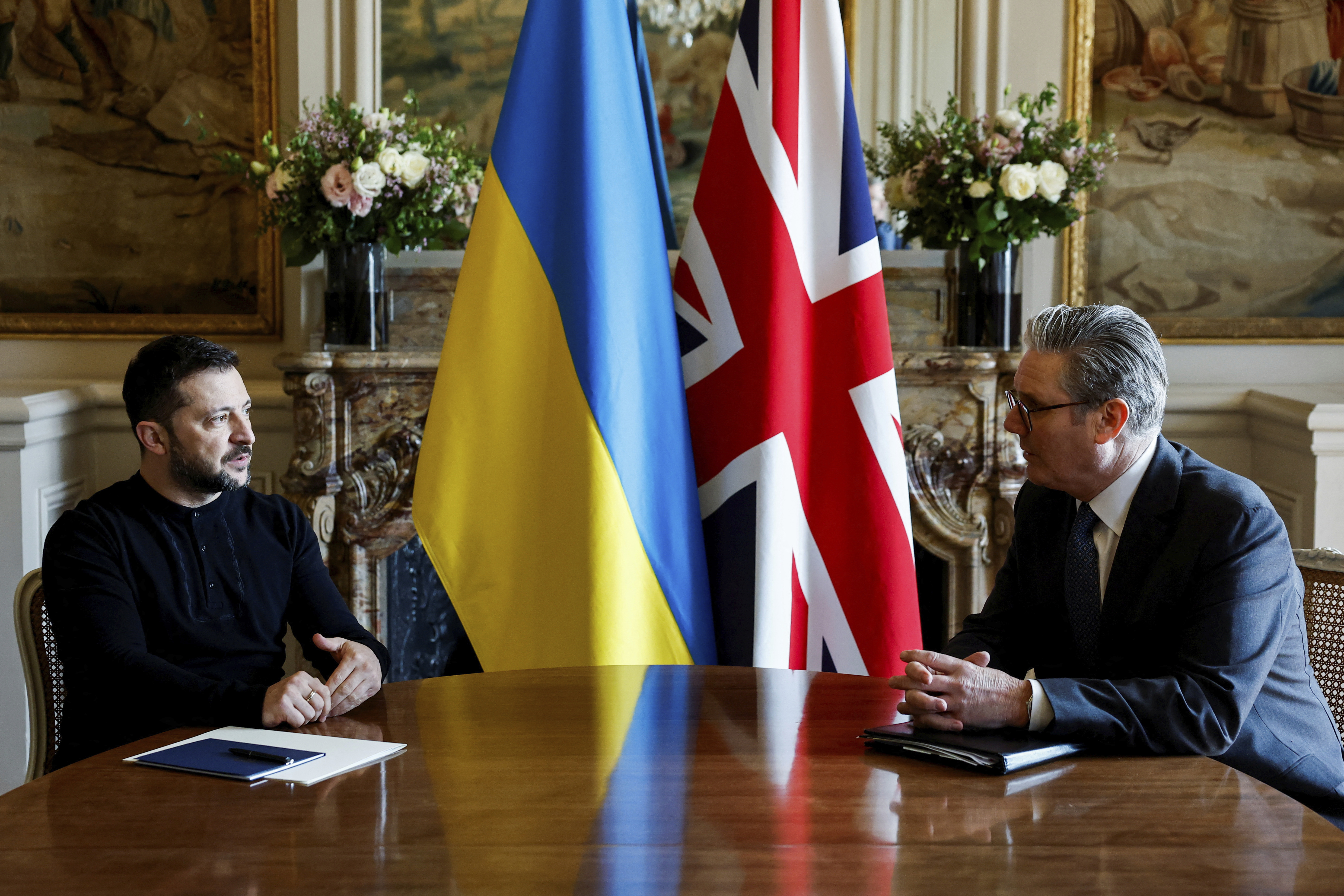 British Prime Minister Keir Starmer (right) and Ukraine&#039;s President Volodymyr Zelenskyy meet at the UK Ambassador&#039;s Residence after a meeting with European leaders on strengthening support for Ukraine, in Paris, Thursday, March 27, 2025, on the sidelines of a summit for &quot;coalition of the willing&quot;.<br />(Stephanie Lecocq / Pool via AP)