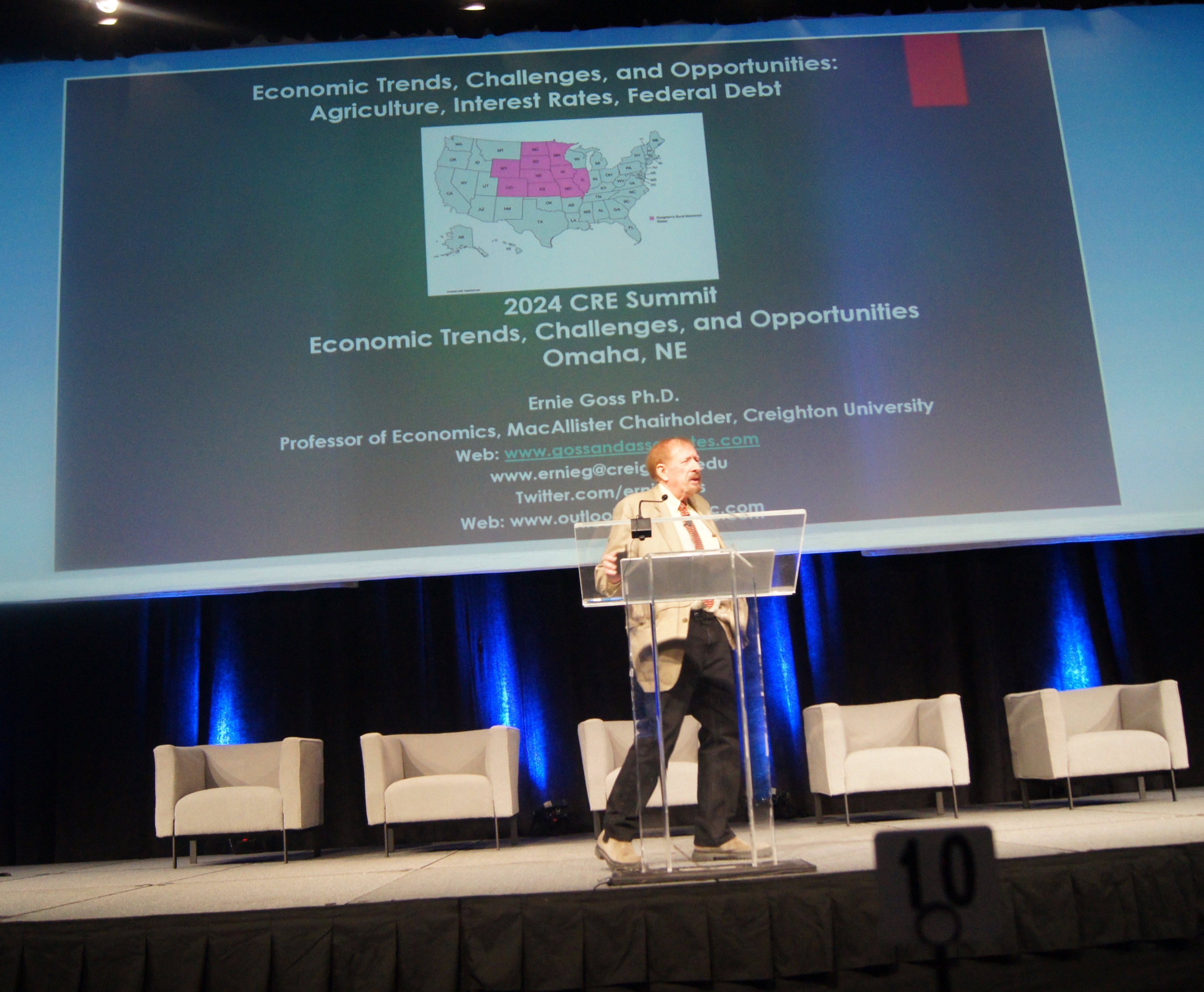 Ernie Goss, PhD., hailing from Creighton University, shared entertaining insights on economic trends.<br />(Don Rashid / Daily Record)