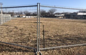 Bridge Flats project site, looking east toward Mission Avenue. (&lt;a href=&quot;<a href="https://nebraskaexaminer.com/author/cindygonzalez/&quot;&gt;Cindy">https://nebraskaexaminer.com/author/cindygonzalez/&quot;&gt;Cindy</a> Gonzales&lt;/a&gt; / Nebraska Examiner)