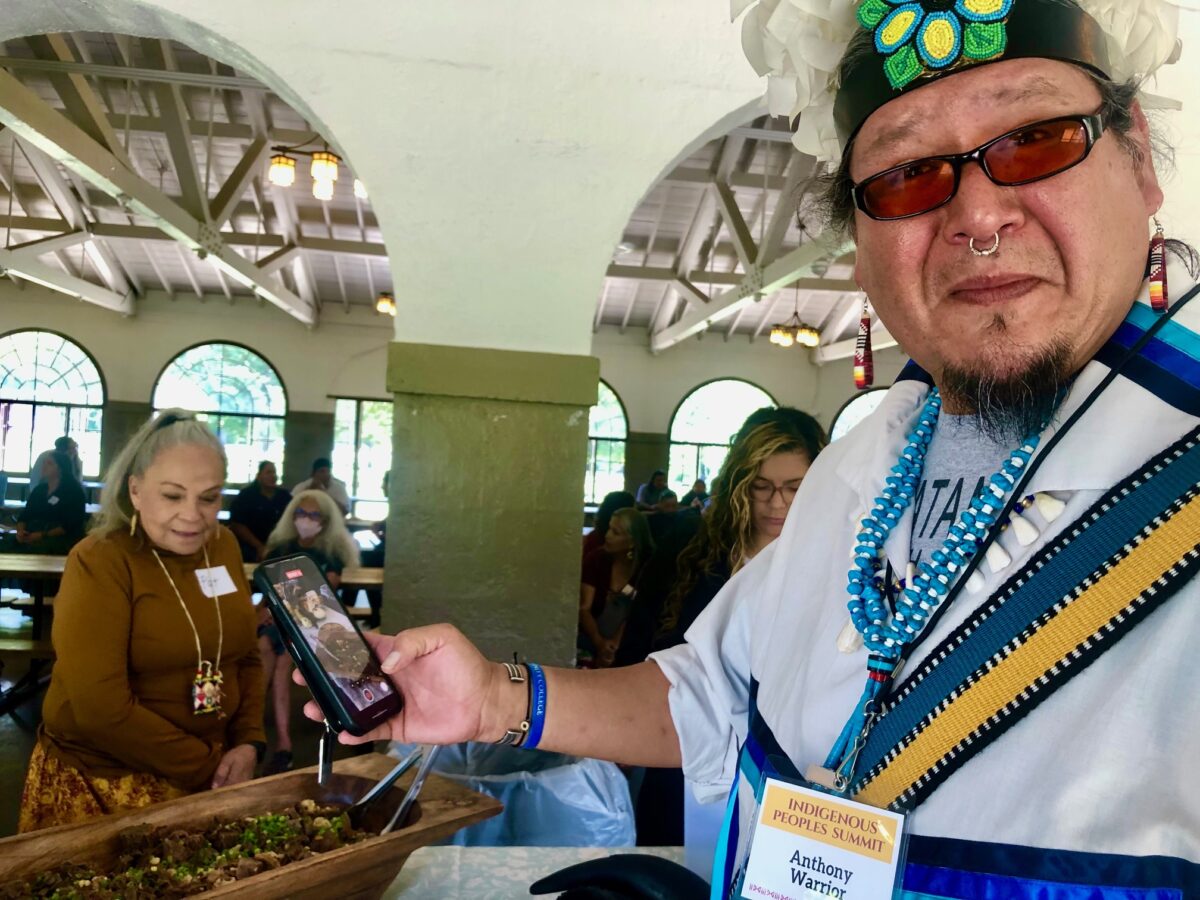 Chef Anthony Warrior prepared traditional food for participants of the Omaha conference. Warrior is a citizen of the Absentee Shawnee and is also descended from the Muscogee (Creek) Nation.<br />(Cindy Gonzalez / Nebraska Examiner)