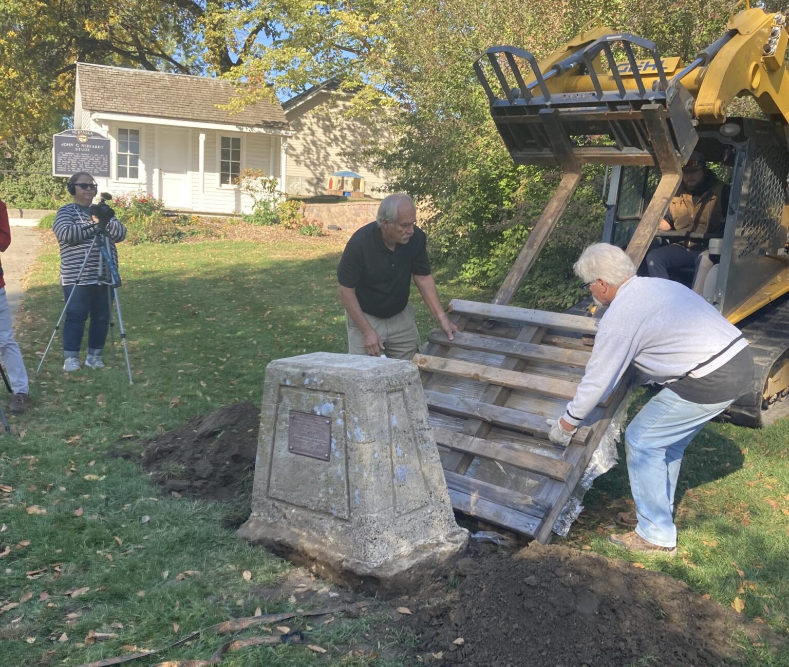 John Neihardt monument with a time capsule embedded.<br />(Paul Hammel / Nebraska Examiner)