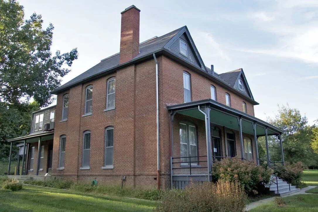 The Douglas County Historical Society’s archives center in North Omaha is the source of complaints by former employees. They allege the society&#039;s board has mismanaged the nonprofit.<br />(Jeremy Turley / Flatwater Free Press)