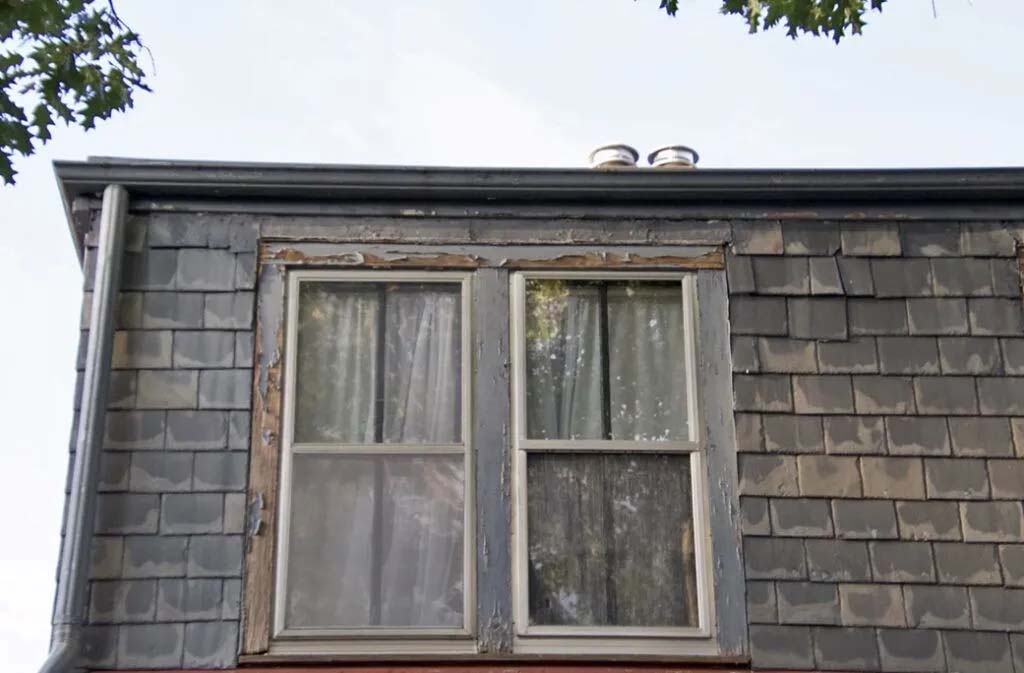 Former employees at the Douglas County Historical Society allege the nonprofit’s board has failed to prioritize maintenance of its two buildings in North Omaha.<br />(Jeremy Turley / Flatwater Free Press)