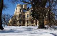 In 1903, George and Sarah Joslyn completed one of Nebraska’s greatest homes – a 35-room Scottish Baronial mansion atop a hill on Omaha’s outskirts. Slated to be torn down, it is one of the many historic treasures, saved by local preservation efforts.
(Courtesy of Visit Nebraska) 