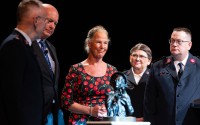 Commissioner Kenneth Hodder (left), National Commander of The Salvation Army, presents David and Peggy Sokol with the Evangeline Booth Award. At right are Majs. Jolinda and Scott Shelbourn, leaders of the Western Division (serving Nebraska, Iowa and South Dakota)
(Rebecca Gratz / Rebecca Gratz Multimedia)
