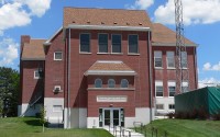Thurston County Courthouse in Pender, Nebraska; seen from the west. A lawsuit filed last Thursday in U.S. District Court maintains that county supervisor districts were intentionally redrawn to dilute the vote of Native Americans, in violation of the federal Voting Rights Act.
(Wikimedia Commons)