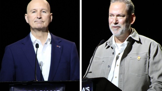 Incumbent U.S. Sen. Pete Ricketts, R-Neb. (left) and nonpartisan challenger Dan Osborn at the Nebraska State Fair gubernatorial debate in Grand Island, Nebraska, on Sept. 1, 2026.
(Erin Bamer / Nebraska Examiner)